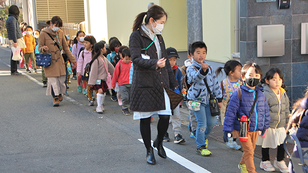 集団徒歩・登降園